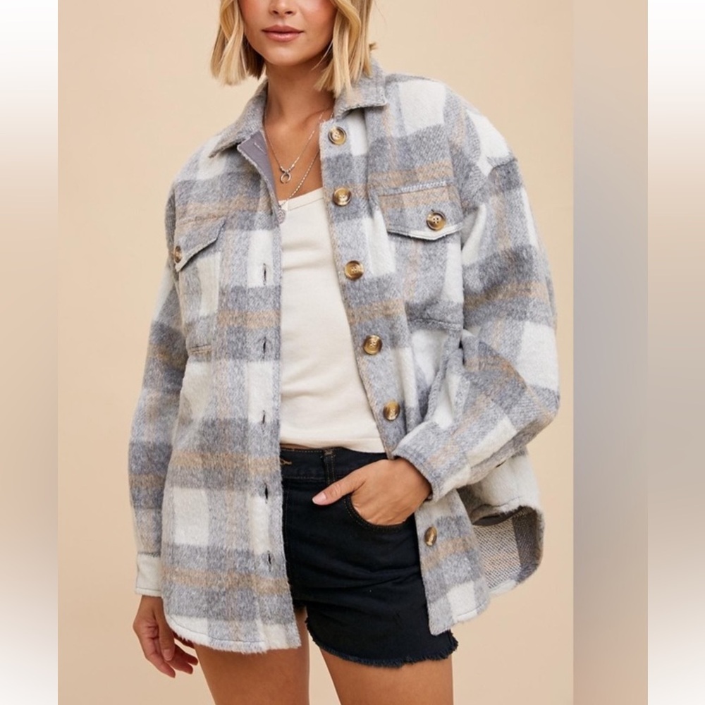 Stylish Women's Plaid Shacket